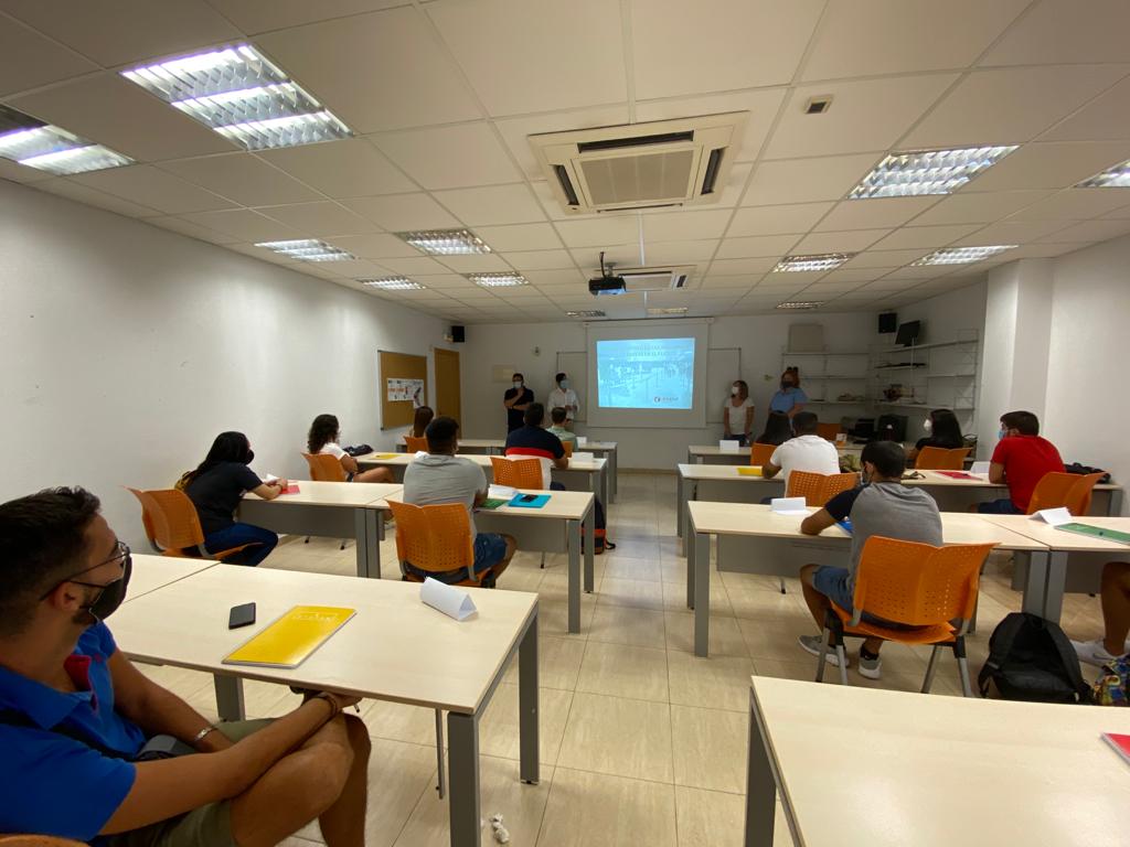 Aula donde se imparte el curso formativo para control de pasaporte