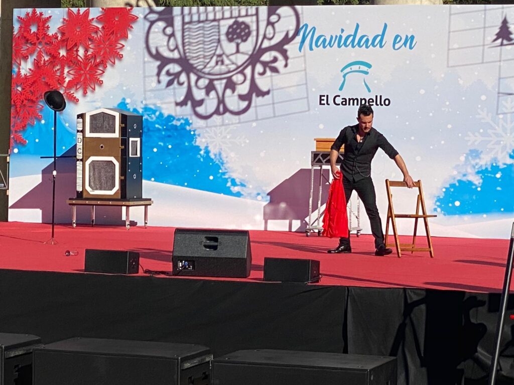 El sábado destacó un espectáculo mágico-teatral para toda la familia