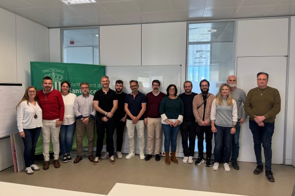 09042025-Constructores-junto-al-jurado