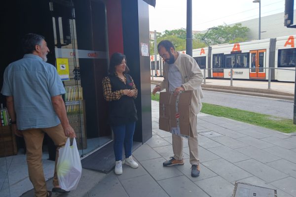 Campana_carton_comercial_San_Vicente_1