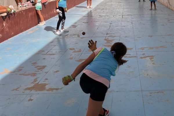 Escola-estiu-trinquet-