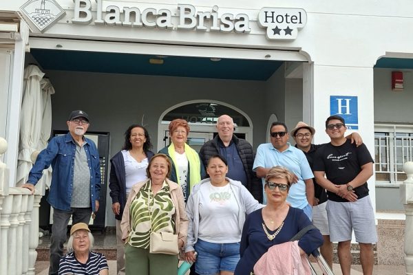 Fotografia-de-los-participantes-a-la-excursion-del-Cabo-de-Gata