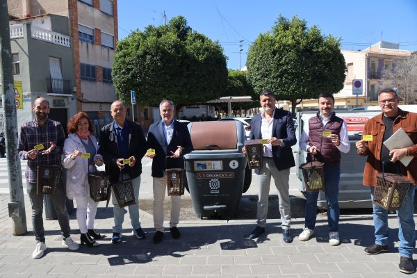 INSTALACION-CONTENEDOR-MARRON-16-MAR-2026-SANT-JOAN-4