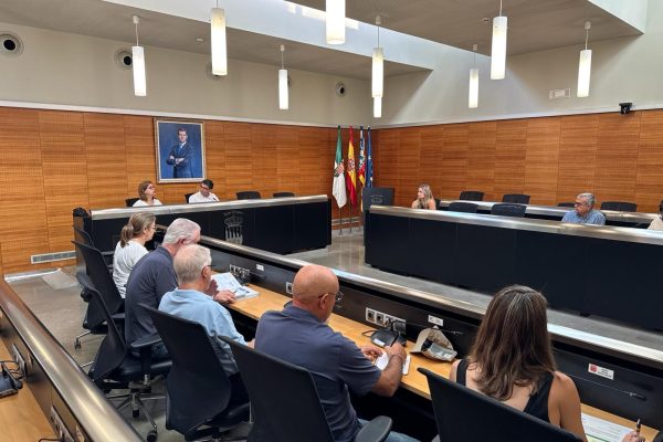 Imagen-Comision-Cesure-presidida-por-el-alcalde