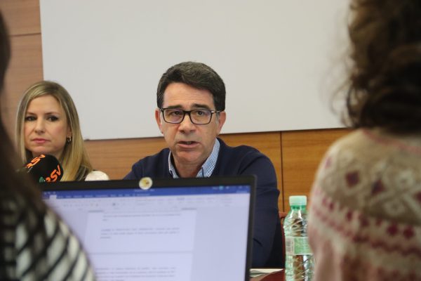 Imagen-alcalde-y-concejal-de-Gestion-Tributaria