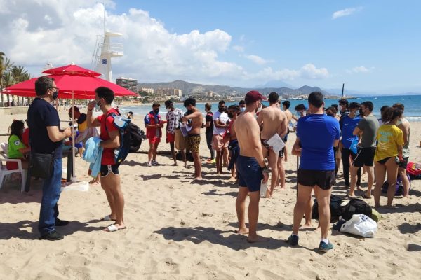 Julio-hablando-con-aspirante