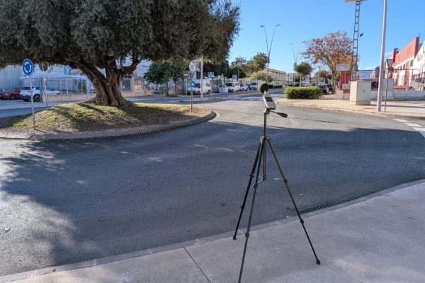 Medicion-acustica-en-una-rontonda-de-la-carretera-de-Agost-de-SVR