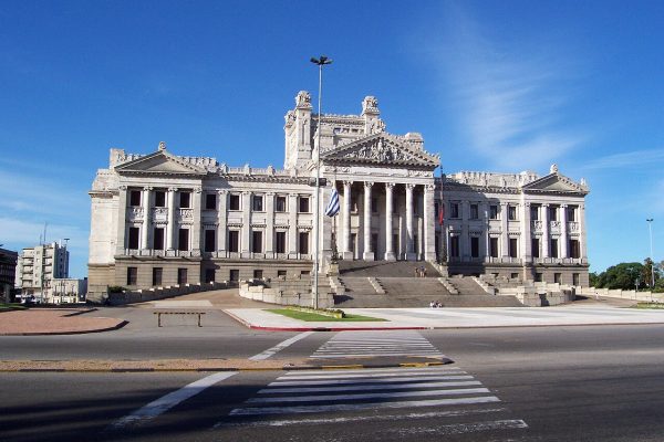 Palacio_Legislativo_Uruguay
