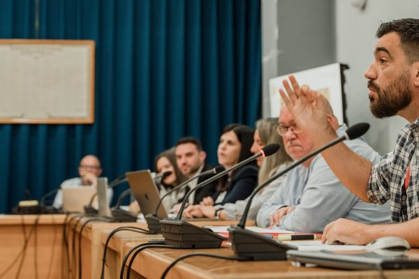 Pedro-Mario-Pardo-portavoz-de-EU-UP-en-una-intervencion-en-el-Pleno