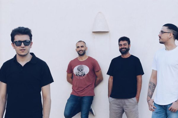 alejandro-rizo-con-logo