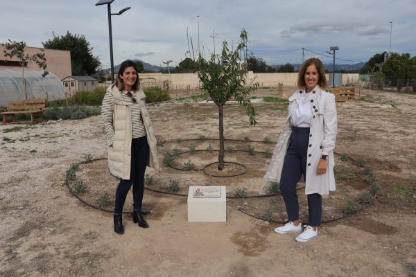 huerto-ravel-homenaje-mujeres-victimas-violencia-genero-2