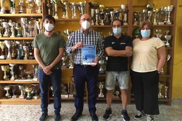 principal-el-club-de-natacion-de-san-vicente-presenta-la-ayuntamiento-su-nuevo-programa-deportivo-es